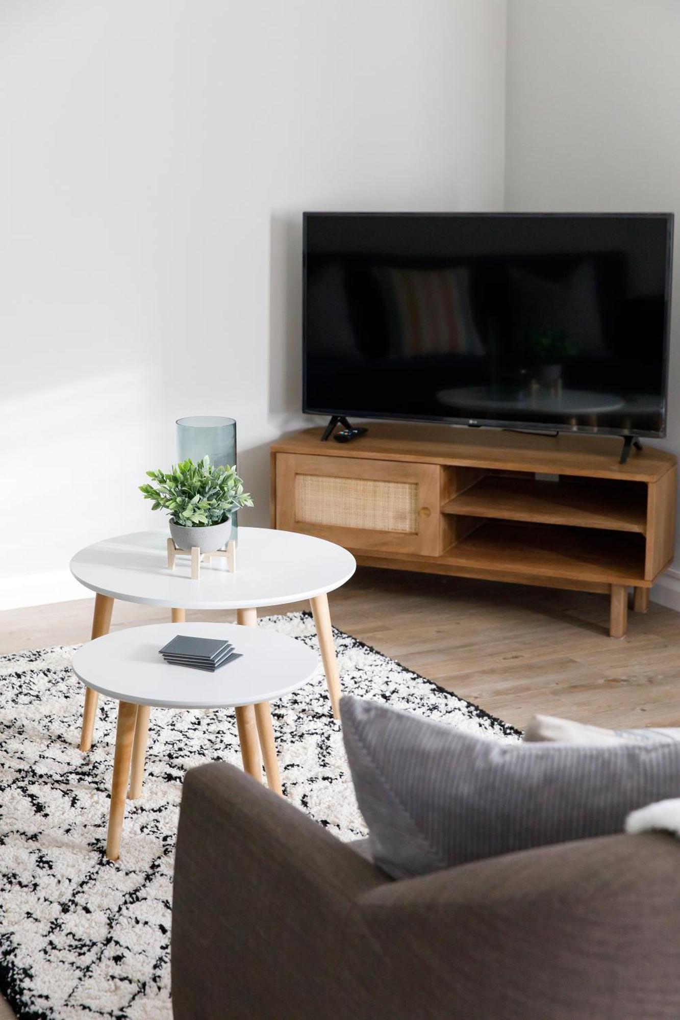 Little Blue By The Butler Collection Apartment Chichester Bagian luar foto